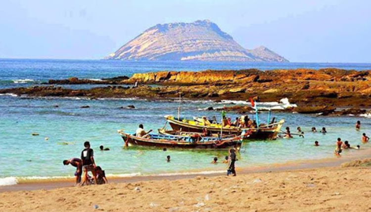 Churna Island, Karachi 